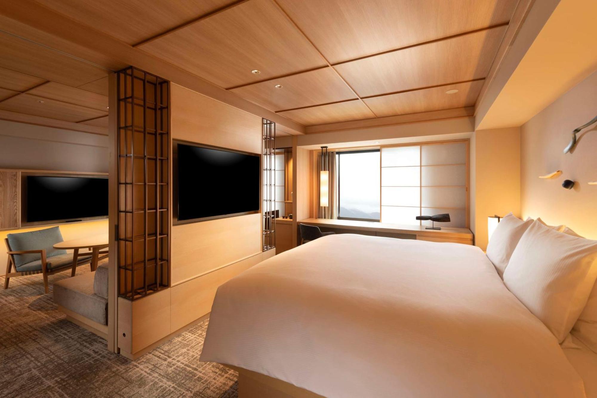 Отель Doubletree By Hilton Kyoto Higashiyama Экстерьер фото